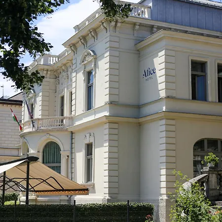 Szálloda Alice 4*