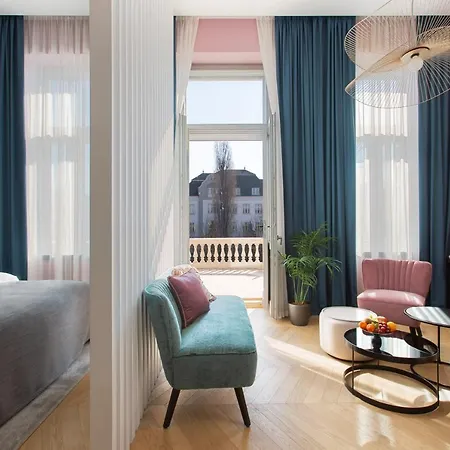 Alice 4* ブダペスト