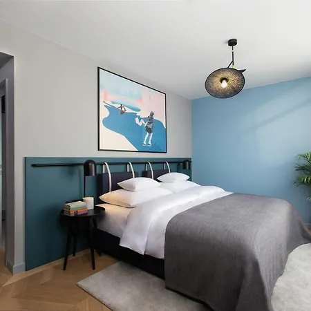 Alice ブダペスト