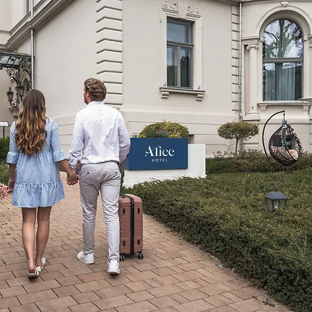 Alice 호텔 4*