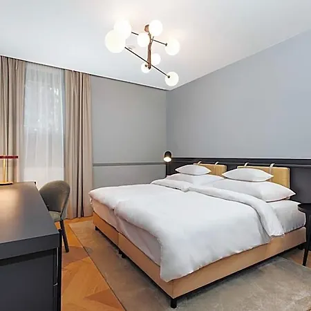 Hotel Alice